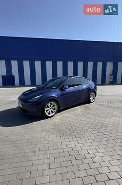 Внедорожник / Кроссовер Tesla Model Y 2021 в 