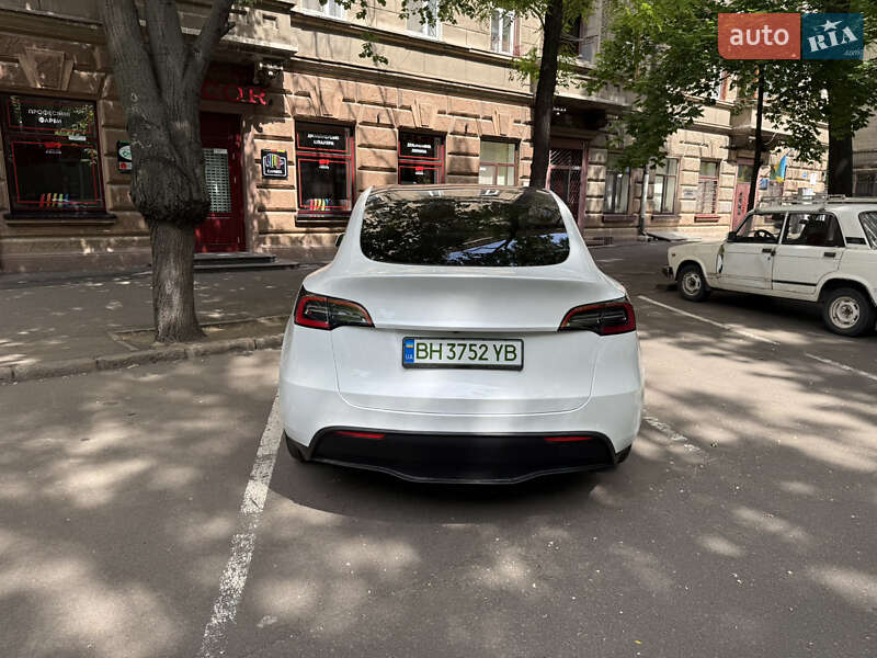 Внедорожник / Кроссовер Tesla Model Y 2020 в Одессе