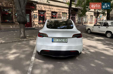 Внедорожник / Кроссовер Tesla Model Y 2020 в 