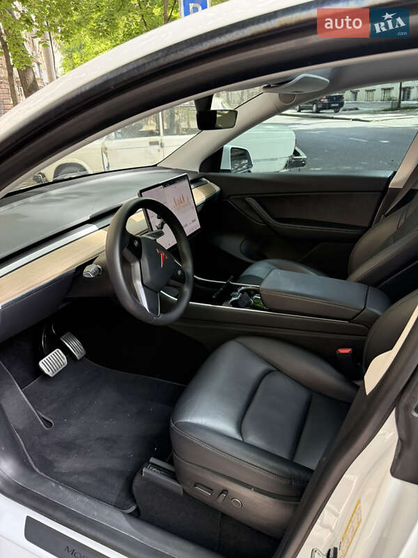 Внедорожник / Кроссовер Tesla Model Y 2020 в Одессе