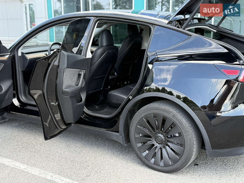 Внедорожник / Кроссовер Tesla Model Y 2023 в Днепре
