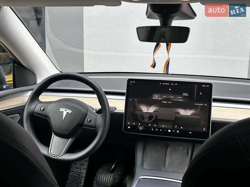 Внедорожник / Кроссовер Tesla Model Y 2022 в Киеве