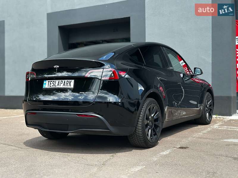 Внедорожник / Кроссовер Tesla Model Y 2022 в Киеве