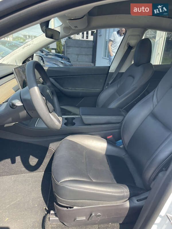 Внедорожник / Кроссовер Tesla Model Y 2021 в Софиевской Борщаговке