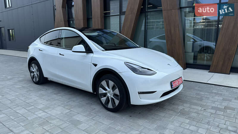 Позашляховик / Кросовер Tesla Model Y 2023 в Луцьку