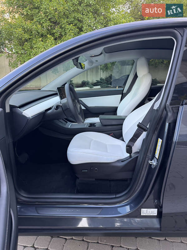 Внедорожник / Кроссовер Tesla Model Y 2021 в Виннице