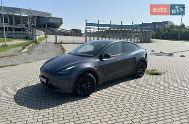 Внедорожник / Кроссовер Tesla Model Y 2024 в 