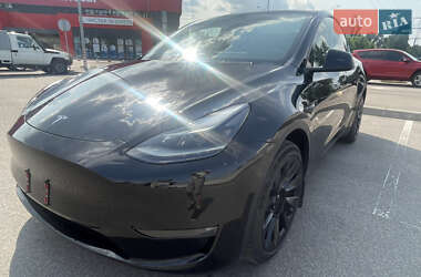 Позашляховик / Кросовер Tesla Model Y 2023 в 