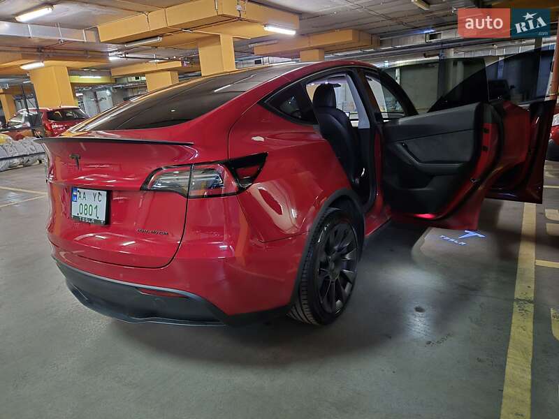 Внедорожник / Кроссовер Tesla Model Y 2022 в Киеве