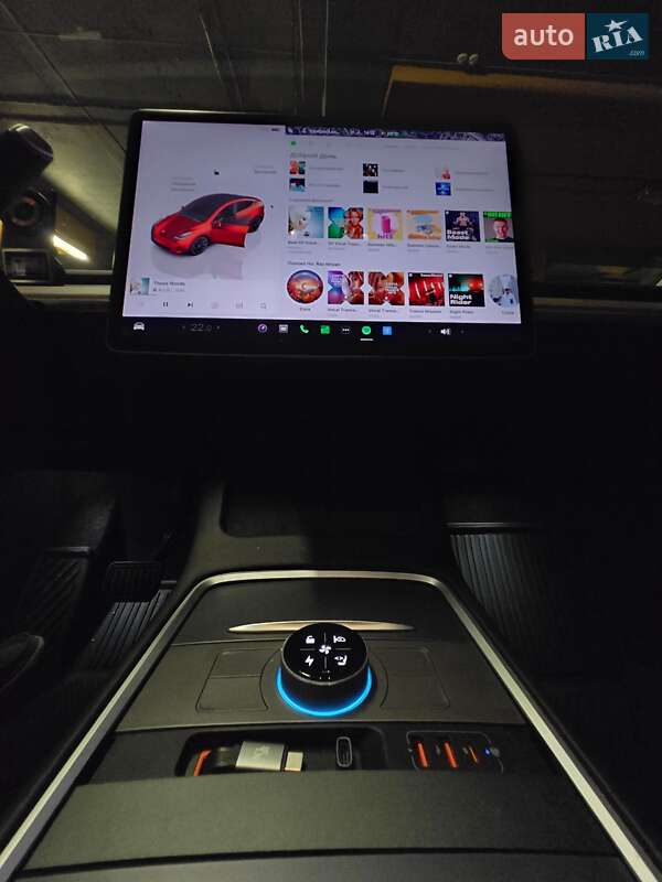 Внедорожник / Кроссовер Tesla Model Y 2022 в Киеве