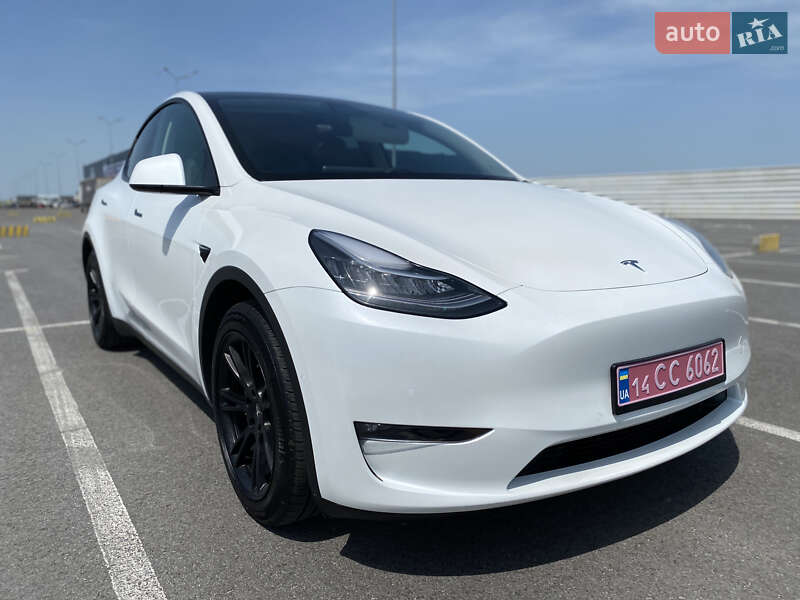 Внедорожник / Кроссовер Tesla Model Y 2021 в Львове