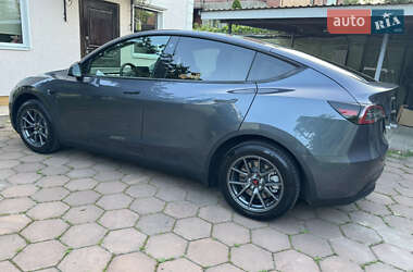 Внедорожник / Кроссовер Tesla Model Y 2023 в 
