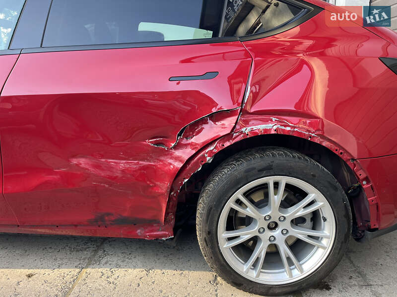 Внедорожник / Кроссовер Tesla Model Y 2022 в Стрые