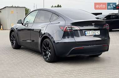 Внедорожник / Кроссовер Tesla Model Y 2024 в 