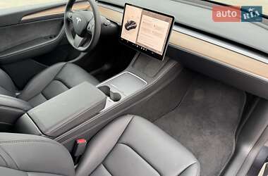 Внедорожник / Кроссовер Tesla Model Y 2024 в 