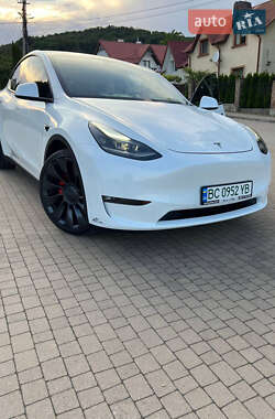Внедорожник / Кроссовер Tesla Model Y 2023 в 