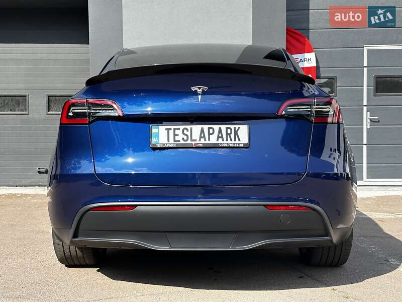 Внедорожник / Кроссовер Tesla Model Y 2024 в Киеве