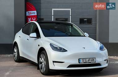 Позашляховик / Кросовер Tesla Model Y 2023 в 