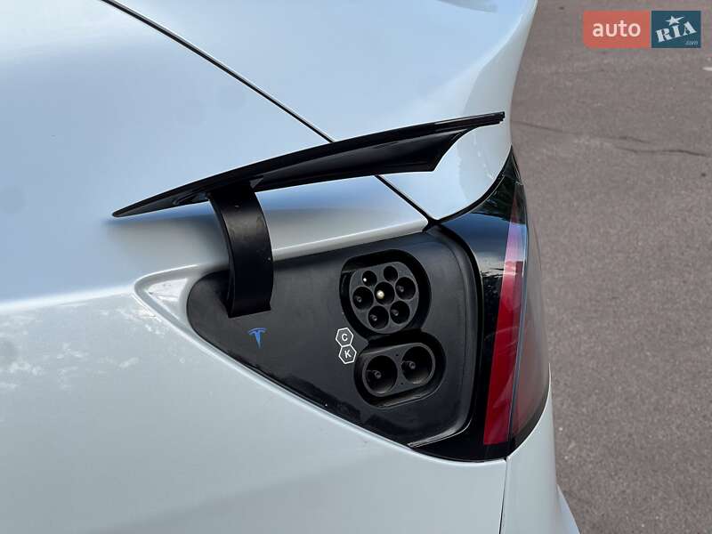 Внедорожник / Кроссовер Tesla Model Y 2023 в Киеве фото 29 Внедорожник / Кроссовер Tesla Model Y 2023 в Киеве