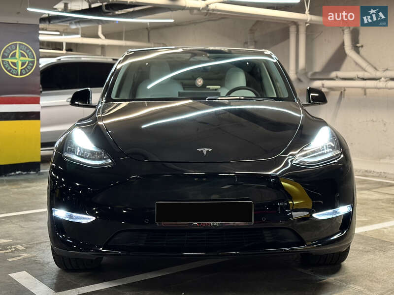 Внедорожник / Кроссовер Tesla Model Y 2021 в Днепре