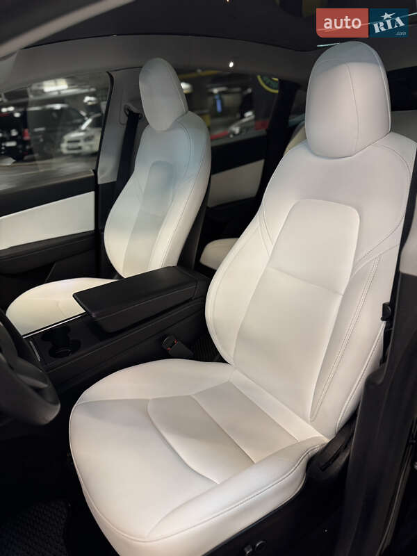 Внедорожник / Кроссовер Tesla Model Y 2021 в Днепре