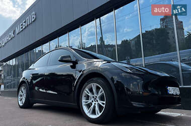 Внедорожник / Кроссовер Tesla Model Y 2023 в 