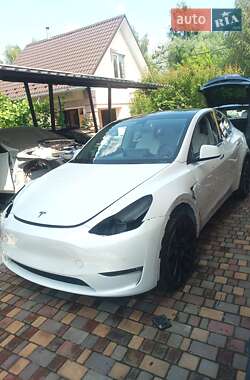 Внедорожник / Кроссовер Tesla Model Y 2022 в Киеве