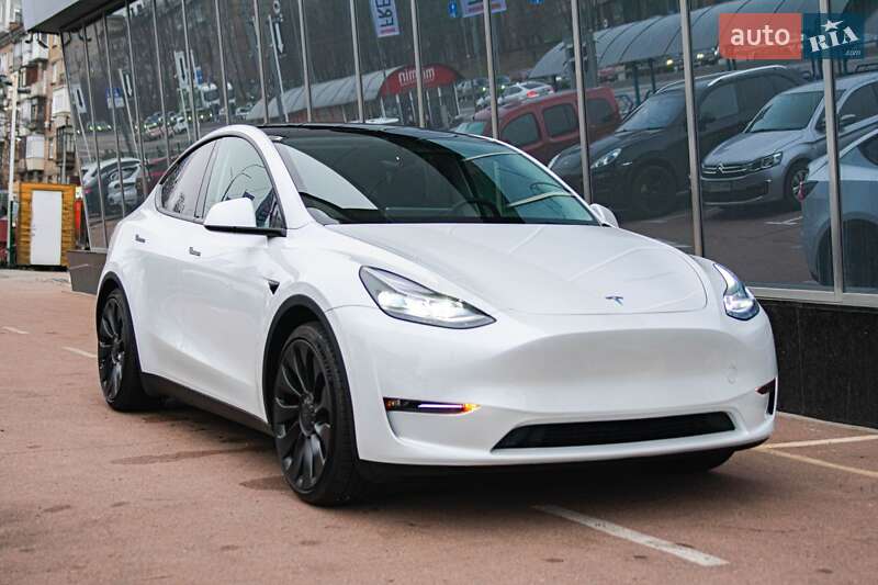 Внедорожник / Кроссовер Tesla Model Y 2022 в 