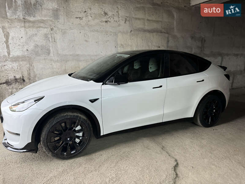 Внедорожник / Кроссовер Tesla Model Y 2021 в Одессе