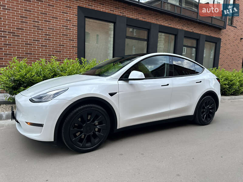 Позашляховик / Кросовер Tesla Model Y 2020 в Львові