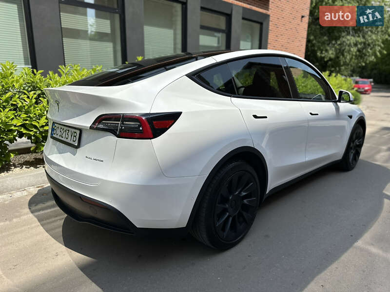 Позашляховик / Кросовер Tesla Model Y 2020 в Львові