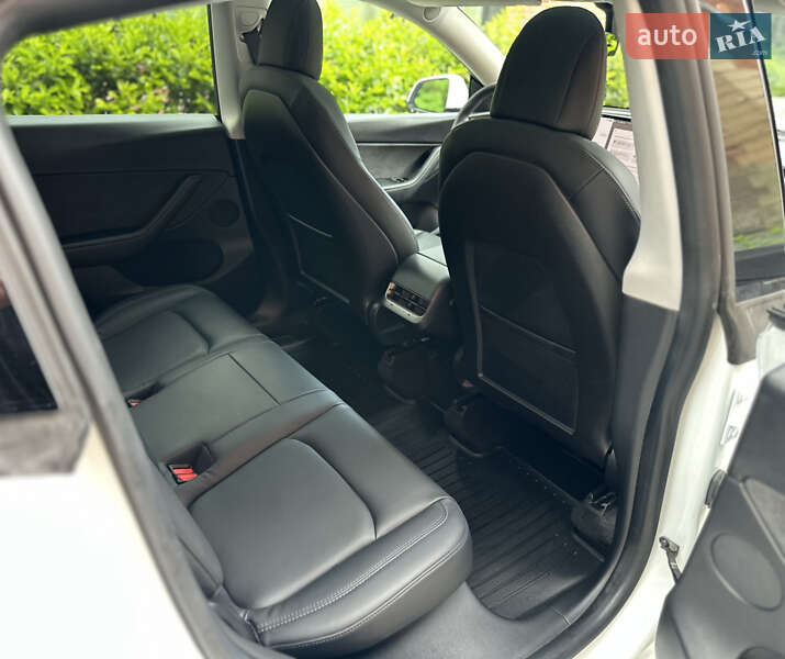 Позашляховик / Кросовер Tesla Model Y 2020 в Львові