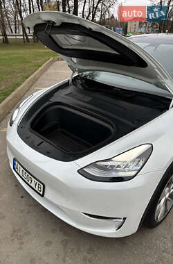 Внедорожник / Кроссовер Tesla Model Y 2020 в Киеве