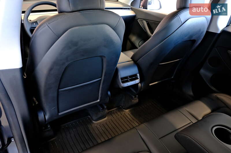 Позашляховик / Кросовер Tesla Model Y 2023 в Одесі