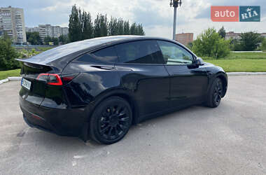 Позашляховик / Кросовер Tesla Model Y 2022 в 