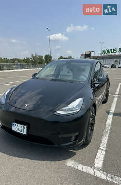 Внедорожник / Кроссовер Tesla Model Y 2021 в Киеве