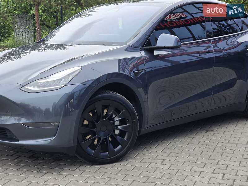 Внедорожник / Кроссовер Tesla Model Y 2021 в Ровно
