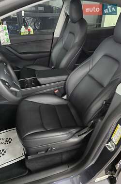 Внедорожник / Кроссовер Tesla Model Y 2021 в 