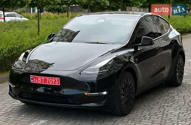 Позашляховик / Кросовер Tesla Model Y 2023 в 