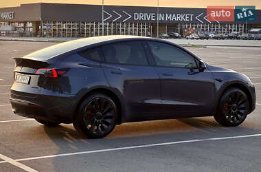 Позашляховик / Кросовер Tesla Model Y 2020 в 