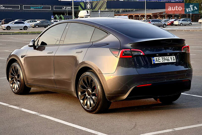 Позашляховик / Кросовер Tesla Model Y 2020 в Дніпрі