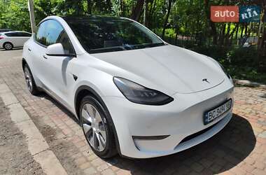 Tesla Model Y 2020