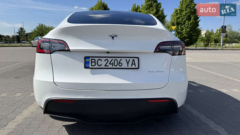 Внедорожник / Кроссовер Tesla Model Y 2021 в Львове