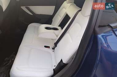 Внедорожник / Кроссовер Tesla Model Y 2022 в 