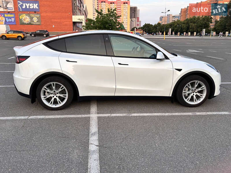 Внедорожник / Кроссовер Tesla Model Y 2021 в Киеве фото 18 Внедорожник / Кроссовер Tesla Model Y 2021 в Киеве