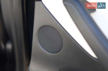 Внедорожник / Кроссовер Tesla Model Y 2021 в 