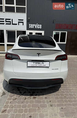 Внедорожник / Кроссовер Tesla Model Y 2021 в 