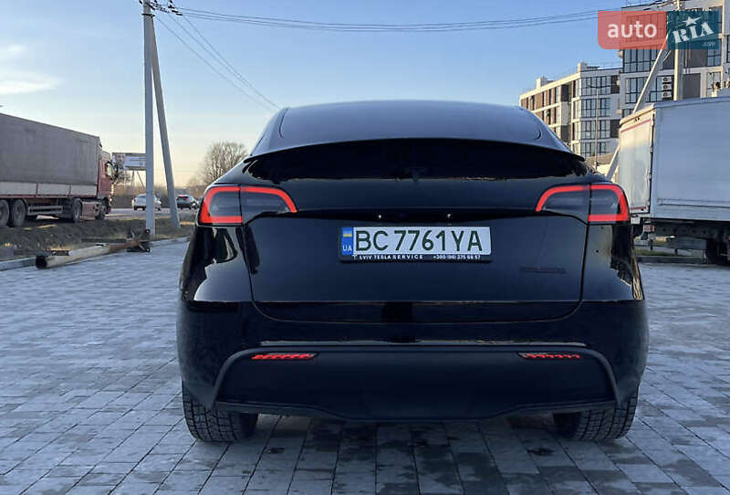 Позашляховик / Кросовер Tesla Model Y 2021 в Львові