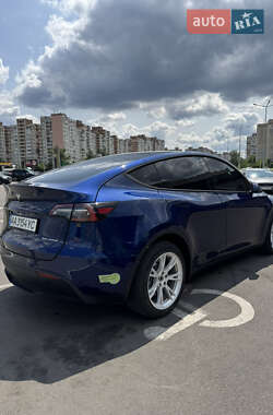 Позашляховик / Кросовер Tesla Model Y 2023 в 