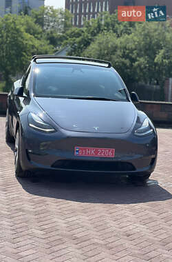 Позашляховик / Кросовер Tesla Model Y 2021 в 